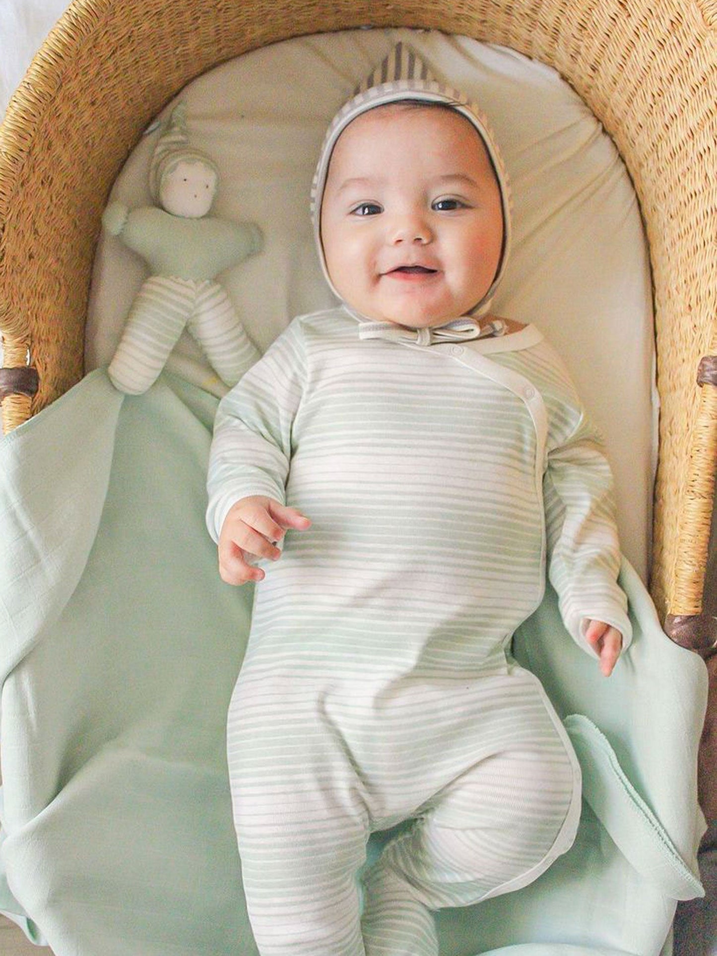 Side Snap Footie with mitts - Baby Sleeper Made with Egyptian Organic Cotton – Unisex Baby bodysuit